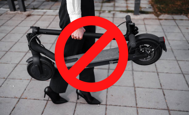 En vigor la prohibición del acceso con patinetes eléctricos a los buses