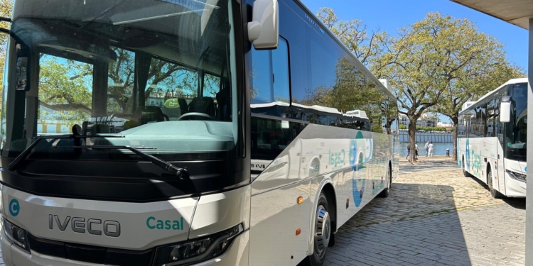 Autocares Casal incorpora nuevos vehículos híbridos a su flota