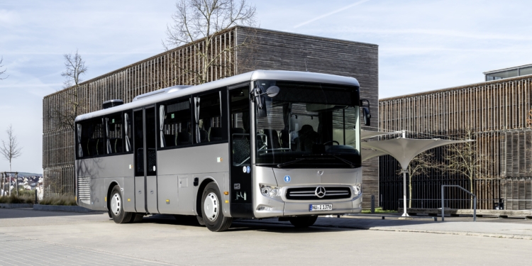 Estreno por partida doble: nuevo Mercedes-Benz Intouro K