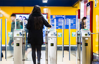 Continúa operativo el servicio de Metro de Madrid por la noche