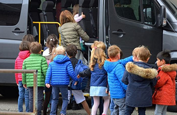 Andalucía logra la prórroga de los contratos públicos de rutas escolares