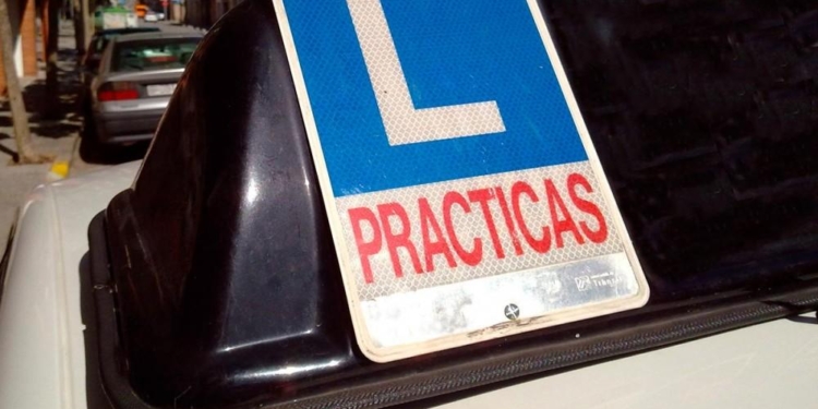 ITT: Entre uno y dos millones de personas, a la espera de un carné de conducir