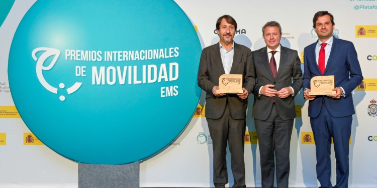 Alsa y Redexis reciben el Premio Internacional de Movilidad 2025