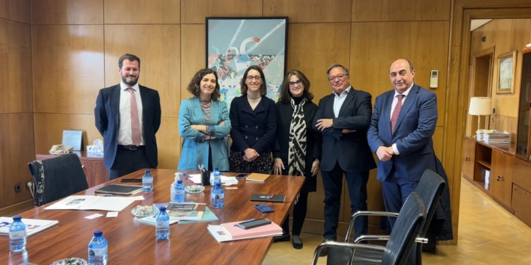 El Clúster Académico del Transporte comunica sus preocupaciones al Ministerio