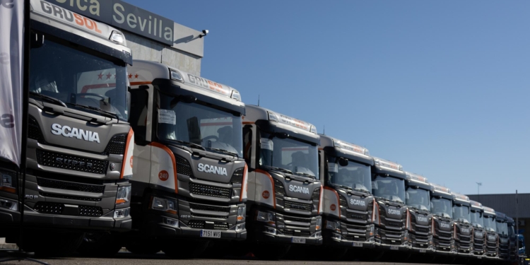 Grusol Logística incorpora 100 vehículos Scania a su flota