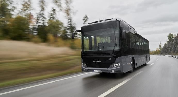 Reino Unido podría frenar la venta de autobuses con emisiones en 2030