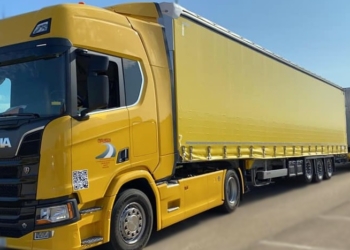 Schmitz Cargobull entrega el primer EcoDuo en España