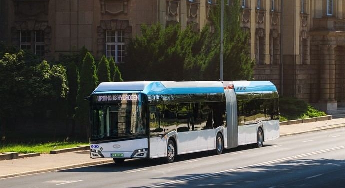 CCOO suspende la convocatoria de huelga indefinida para el transporte en autobús