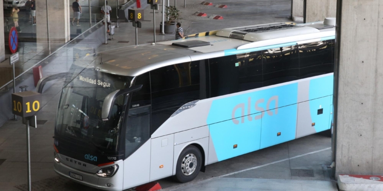 Alsa potencia la intermodalidad con los aeropuertos durante el verano