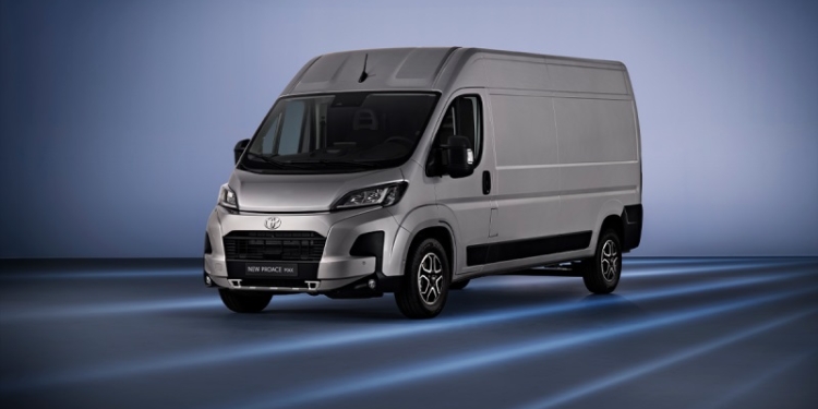 Toyota se adentra en el segmeno de los furgones con la nueva Proace Max