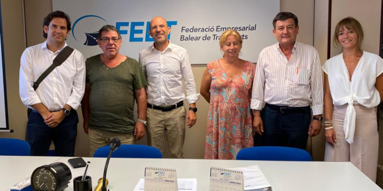 Formalizado el Convenio colectivo del Transporte Regular de Baleares
