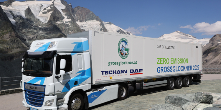 DAF CF Electric corona el puerto de montaña más duro de Europa