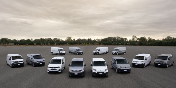 Stellantis se mantiene al frente del mercado español en el mes de octubre