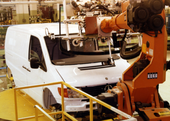 Orejón (CEO Mercedes Vans): ‘El eléctrico no cubre toda la distribución’