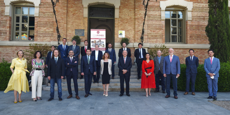 La ministra Yolanda Díaz da la bienvenida a la nueva patronal Conpymes de autónomos y pymes